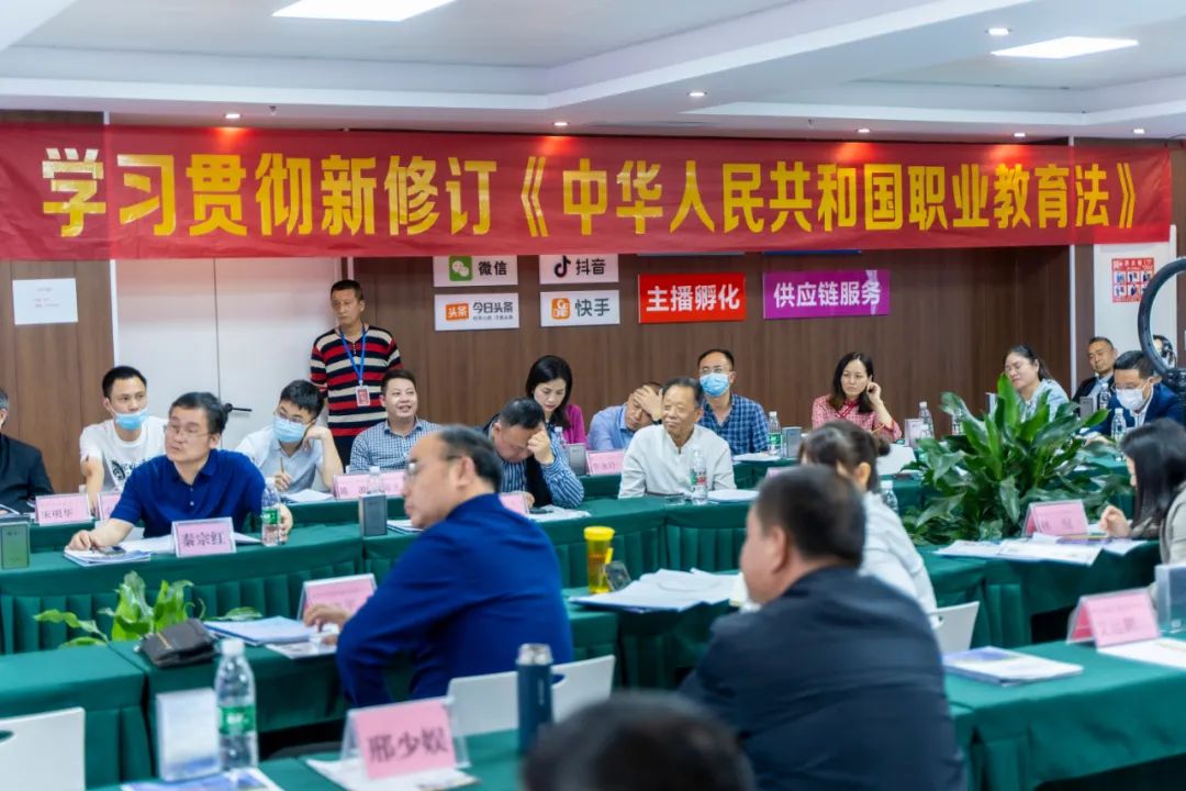 微信图片_20220630145527.jpg